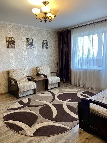 Сдам 3 комн квартиру 72м Макдональдс / Добровольского 126. Цена 9000 гр