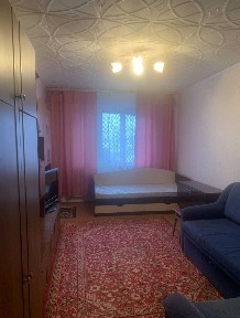Хорошая однушка на Крессе.
