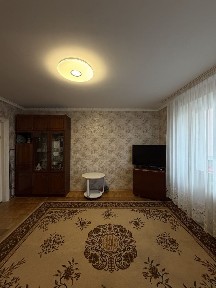 Продаж 3 кімнатної квартири в цегляному будинку, в жилому стані