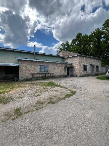 Продається нежитлова нерухомість в с. Соколівське