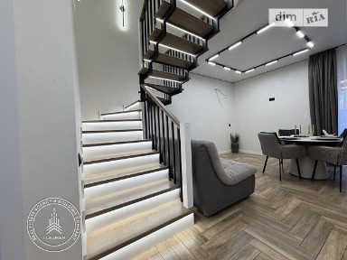 Продаж 2 поверхового таунхауса з ділянкою на 2 сотки, 94 кв. м, 3 кімнати, на пров. Хлібний • ID 35058133