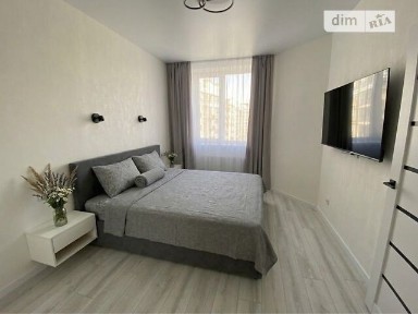 Довготривала оренда 1к квартири на вул. Миру 12 • ID 35056797