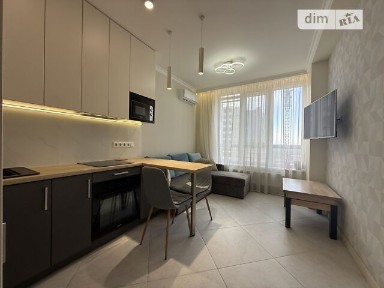 Продаж 1к квартири 73 кв. м на вул. Університетська 1Д, кв. 45 • ID 35057871