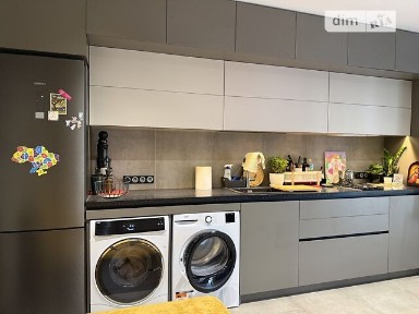 Продаж 1к квартири 37 кв. м на вул. Українська 2 • ID 35057469