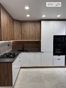 Продаж 3к квартири 63 кв. м на вул. Смакули 8 • ID 35057447
