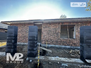 Продаж 1 поверхового дуплекса з ділянкою на 2.3 сотки, 85 кв. м, 3 кімнати, на вул. Успішна • ID 35058401