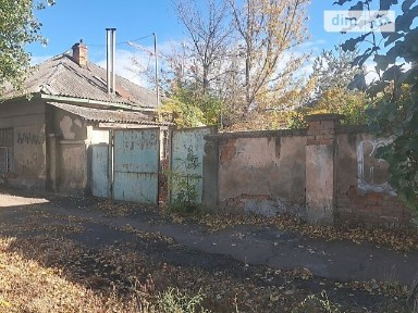 Продаж 1 поверхового будинку з ділянкою на 3 сотки, 51.4 кв. м, 2 кімнати, на вул. Капушанська 143 • ID 35056903