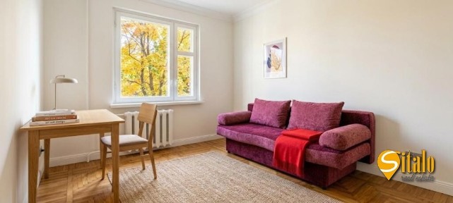 Продаж 3-кімнатної квартири 55 м², Анатолія Солов'яненко вул., 14