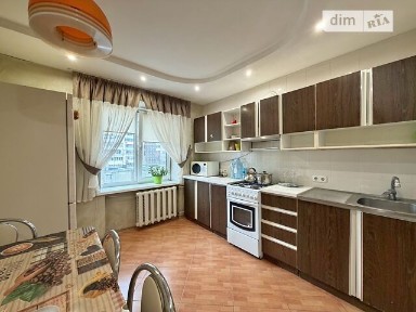 Довготривала оренда 3к квартири на вул. Новокримська 1 • ID 35058476