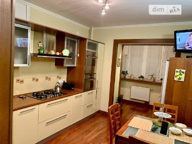 Продаж 2к квартири 72.1 кв. м на вул. Молодіжна • ID 35061117