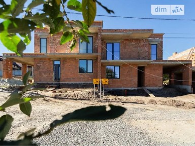 Продаж 2 поверхового будинку з ділянкою на 2.3 сотки, 124.68 кв. м, 3 кімнати, на вул. Івасюка • ID 35058823