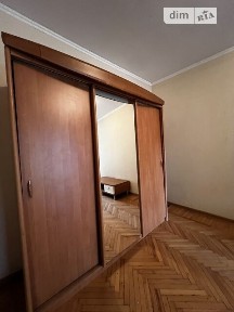 Продаж 1к квартири 32 кв. м на вул. Сегедська • ID 35056988