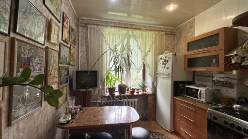 ‼️ Терміново продам 3кімнатну квартиру біля ТЦ «Україна» на пр. Соборний, 3п