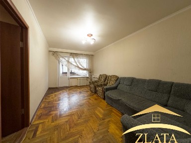 Продаж 3-к квартири на Пісках
