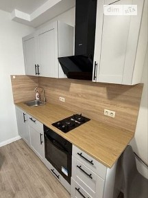 Довготривала оренда 1к квартири на вул. Центральна 21 • ID 35061778