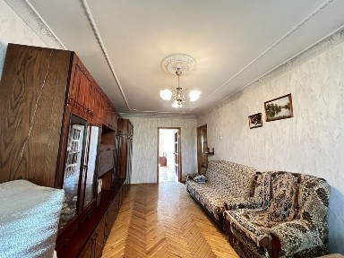 Продам 2 кімнатну квартиру на Салтівці вул. Нескорених 37Б метро 15 хвилин