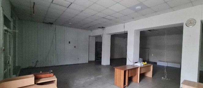 Фасадне приміщення. 296 кв. м. вул. Погранична. Без комісійних