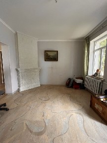 Продаж частини будинку на Дворцовій