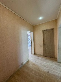 Продаж 1-к квартири 48 м² у центрі Бородянки