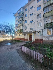 Продам 3 кімнатну квартиру в районі Танку.