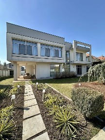 Совиньон. Современный дом 550кв. м. Участок 14 соток.