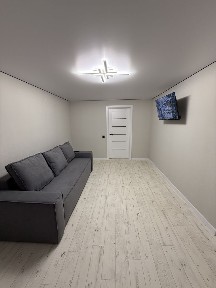 Продам 3-кімнатну квартиру на Черемушках (район України).Меблі +техніка