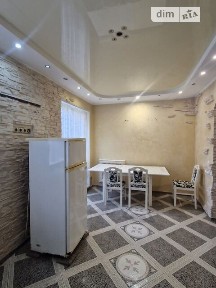 Продаж 1 поверхового будинку з верандою і ділянкою на 3.3 сотки, 73 кв. м, 2 кімнати, на пров. Дачний • ID 35062307