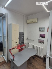 Продаж офісного приміщення 85 кв. м. на 1 поверсі на вул. Академіка Заболотного, десятиповерхова будівля • ID 35065403