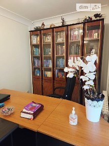 Продаж офісного приміщення 43 кв. м. на 1 поверсі на вул. Канатна, п'ятиповерхова будівля • ID 35065348