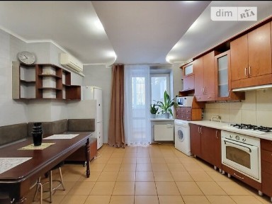 Продаж 3к квартири 98 кв. м на вул. Академіка Ющенка • ID 35063488