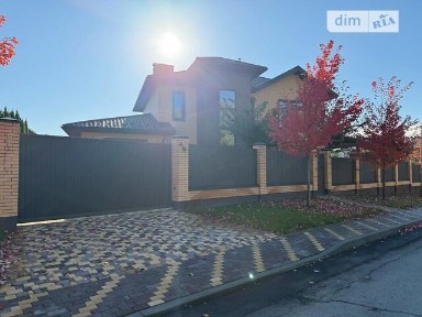 Продаж 2 поверхового будинку з ділянкою на 9 соток, 209 кв. м, 5 кімнат, на вул. Панаса Мирного 1 • ID 35065607