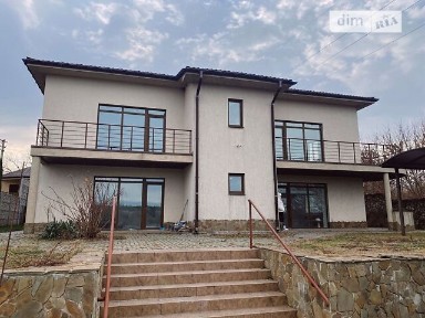 Продаж 2 поверхового будинку 360 кв. м, 6 кімнат, на Набережна • ID 35058265