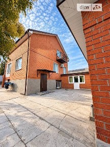 Продаж 3 поверхового будинку бесідка і ділянкою на 14 соток, 150 кв. м, 4 кімнати, на вул. Залізнична 24 • ID 35066923