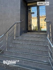 Продаж комерційного приміщення на вул. Руська, площа 86.9 кв. м • ID 35067741