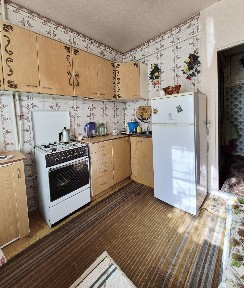 Продам двокімнатну квартиру.