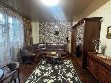 Продам 2х комнатную квартиру в центре