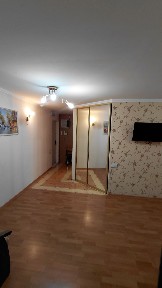 Сдам евродвушку на ул Сахаров 38,рядом две школы, д/сад, магазины и рынок рядом, кирпичный дом.