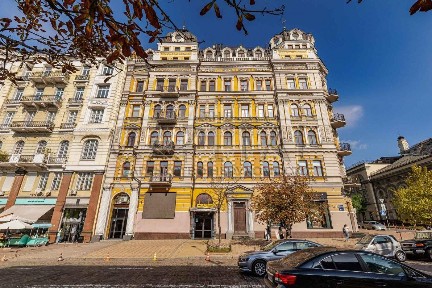 Квартира в історичному центрі Золоті ворота, Опера, Тетатральна