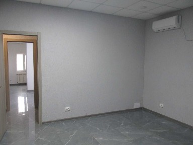 Продам приміщення (під салон краси, офіс, майстерню) в центрі міста по вул. Таврійській, в районі лаунж-бару Cloud