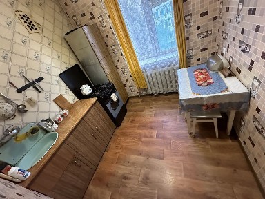 Здам 1 кім по Ивана Мазепи
