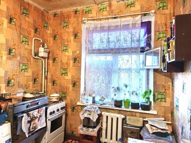Продаж / 2 кімнатноі квартири/ Крюків/ район стадіону