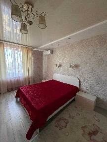 Продаж 2х кімнатної квартири з ремонтом в центрі. Автономне опалення