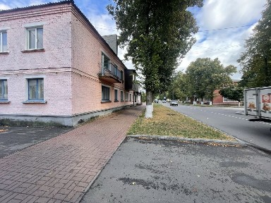 Квартира в центрі міста! Можна під комерцію ! Гарне розташування!