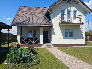 Пропонується в оренду комфортний будинок із усім необхідним для життя.