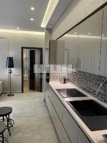 Продаж 2 к квартира ЖК Royal Tower Роял Тауэр Генератор Центр