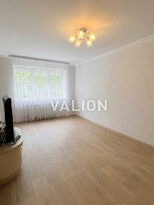 Продам 3-х кімнатну квартиру. 63квм. Газ. Неходи 5. ключі на руках