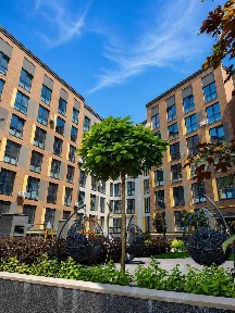 3 кім. квартира в Чистовому оздобленні 76м2. Оформлення 2%
