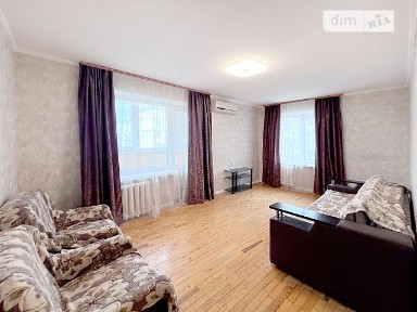 Продаж 2к квартири 44 кв. м на вул. Будівельників 12 • ID 35069284