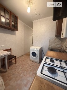 Продаж 1к квартири 32 кв. м на вул. Зарічанська 18/2 • ID 35068051