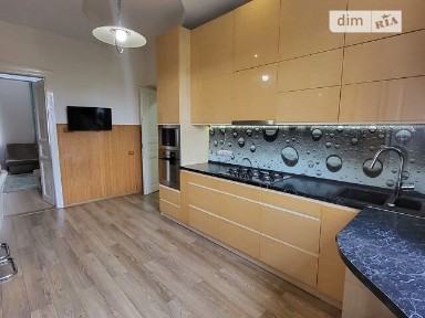 Продаж 3к квартири 90 кв. м на вул. Шептицьких 14 • ID 35067698